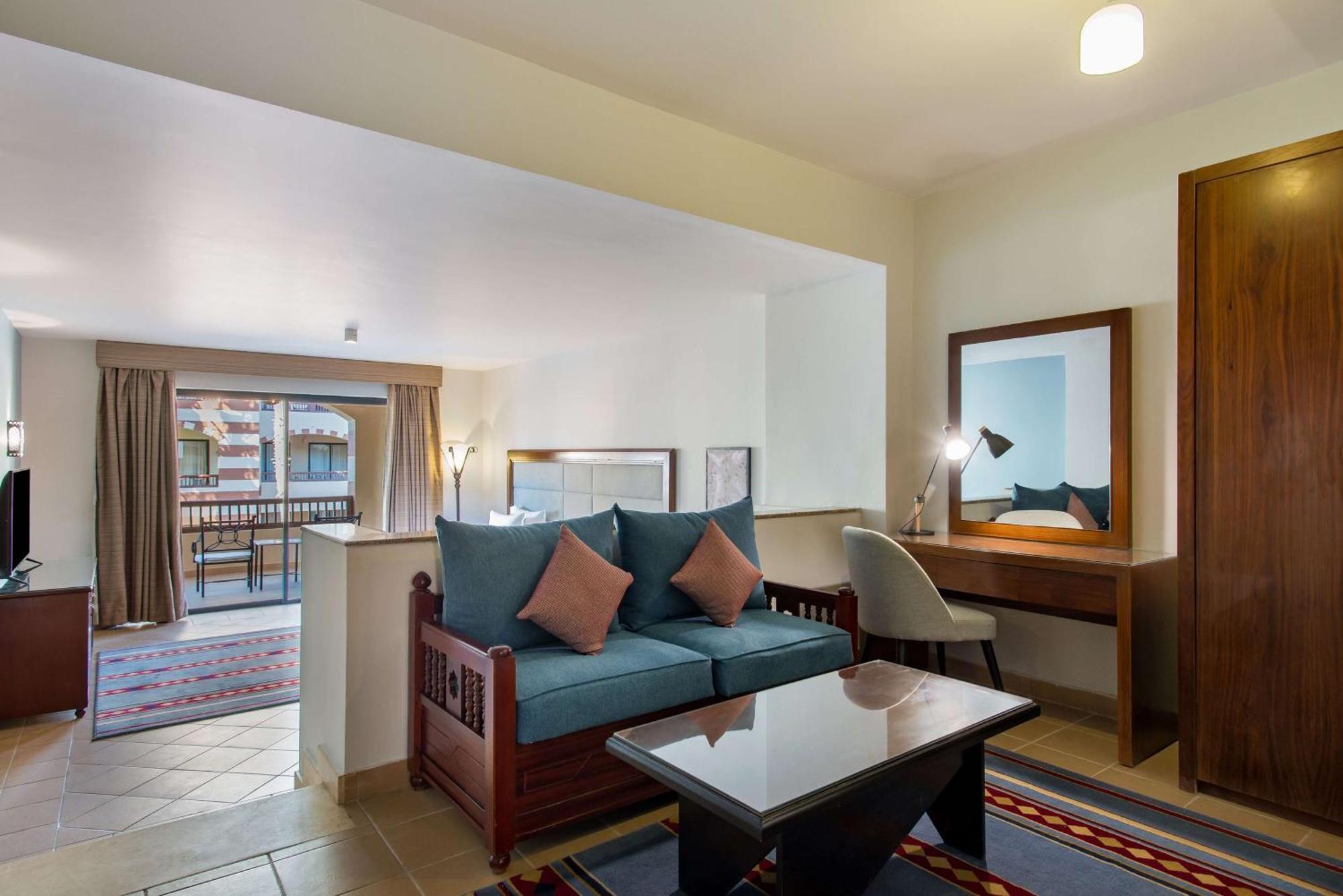 Marina Resort Port Ghalib, A Member Of Radisson Individuals Exterior foto